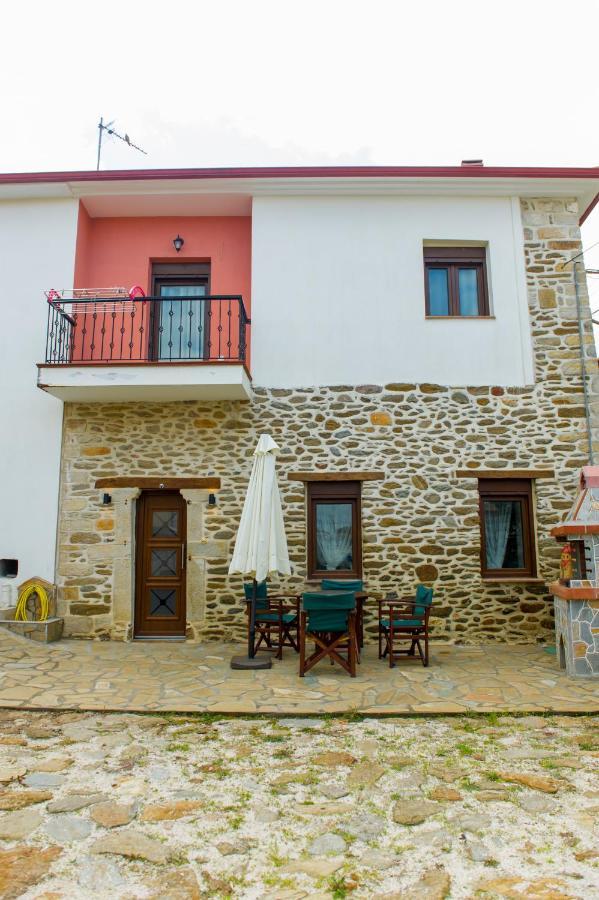 To Petrino Holidays House Metagkitsi Luaran gambar